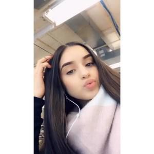 Meet your Posher, Jasmine